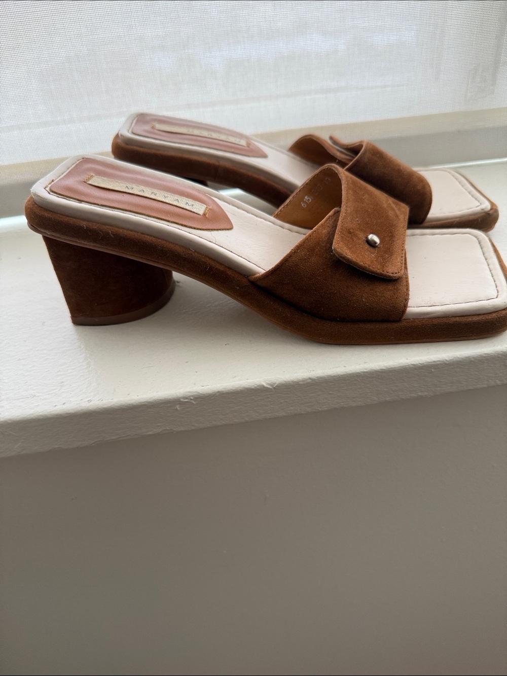 Maryam size 38 suede square toe shoes.